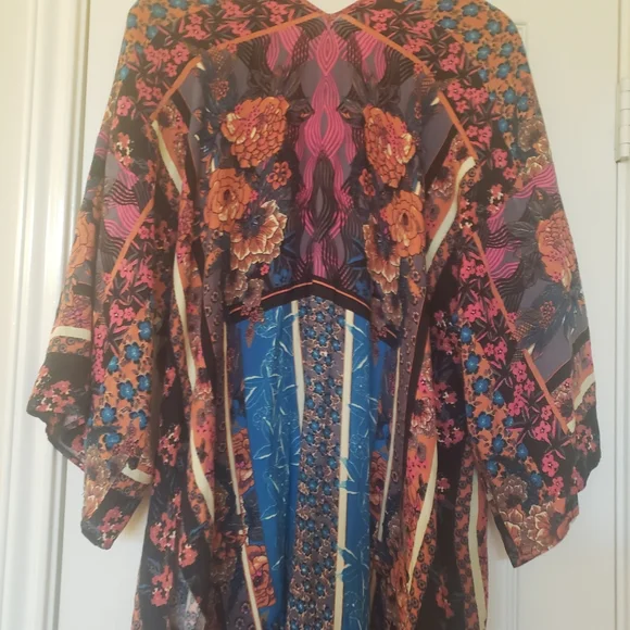 Chelsea & Violet s vivid colors bold garden scene Aztec embroidered trim d… - Picture 10 of 13